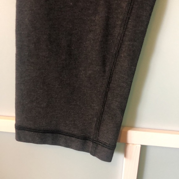 Lululemon cropped pants - Picture 3 of 6